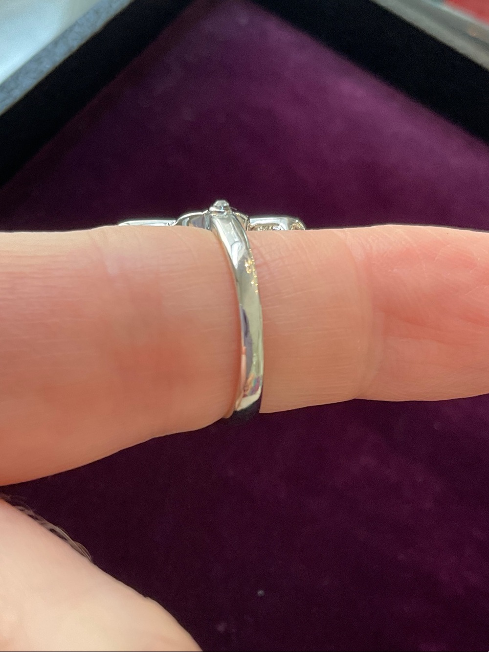Avon Calling, Beautiful Silver-tone Ring, Size 6.5 - Picture 6 of 10